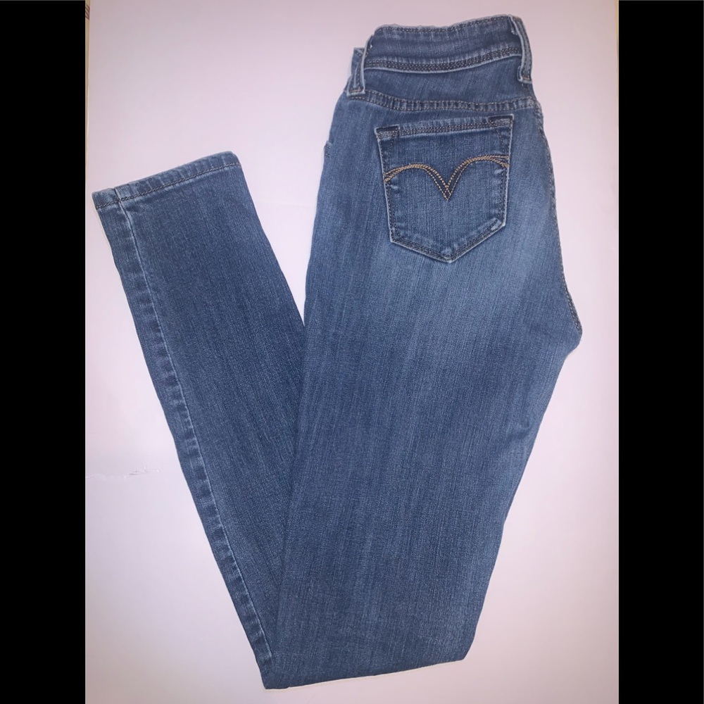 💙 LEVI’s Bold Curve Jeans
